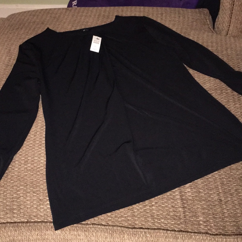 New Talbots Top - Picture 3 of 3